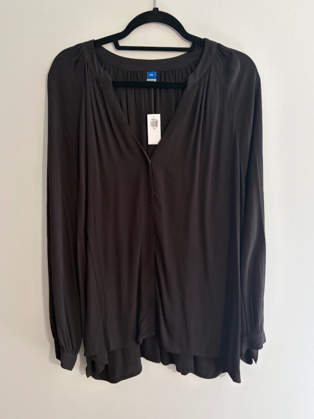 Old Navy split-neck black button-up blouse